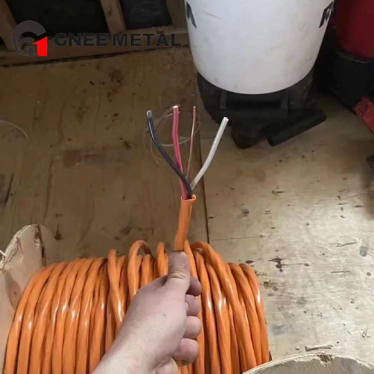 Pevný měděný drát H96